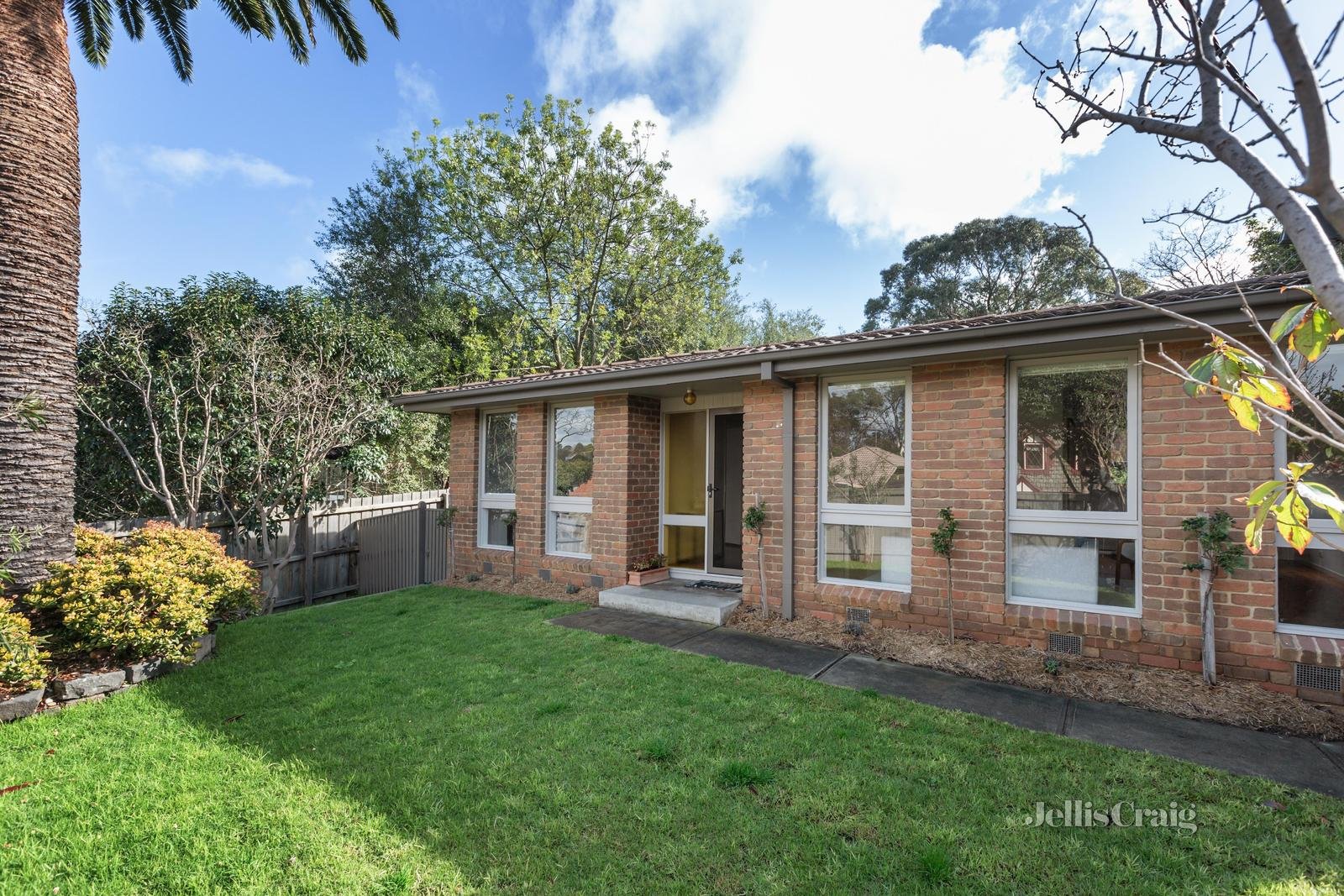 1/42 Lynden Street, Camberwell image 2