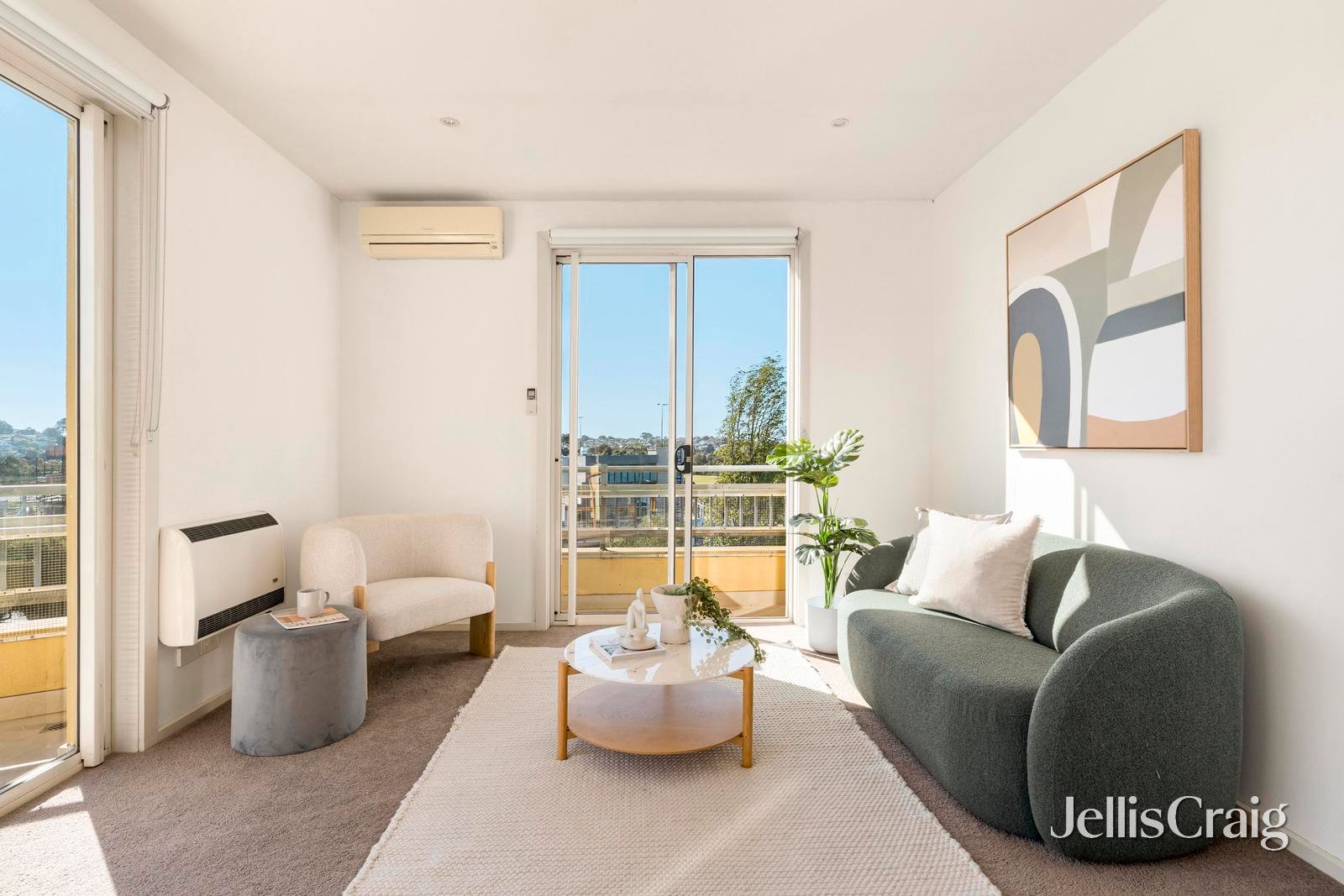 14/2 North Avenue, Strathmore image 2