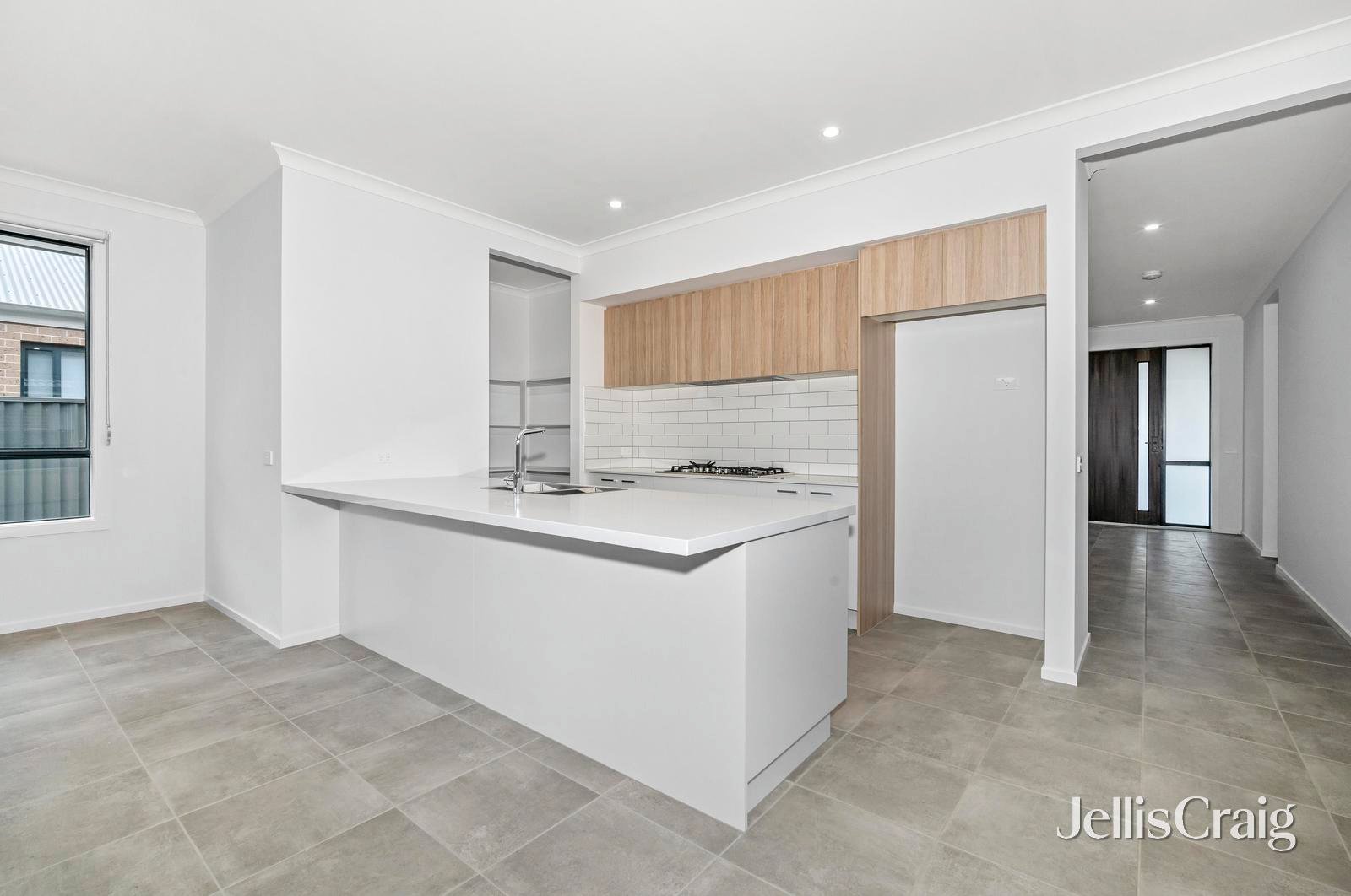 142 Shortridge Drive, Lucas image 2