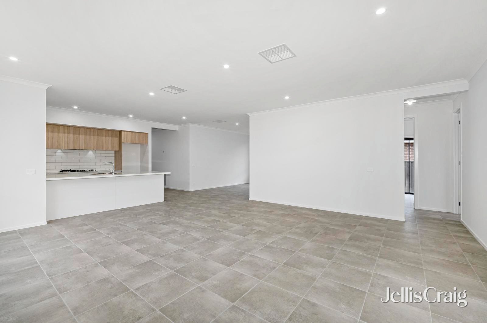 142 Shortridge Drive, Lucas image 4