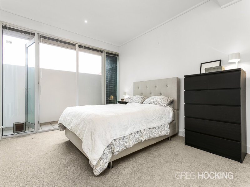 14/200 Bay Street, Port Melbourne image 5