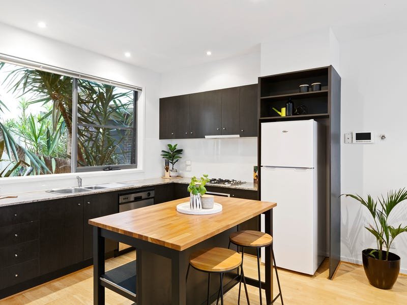 Property Gallery Thumbnail 3