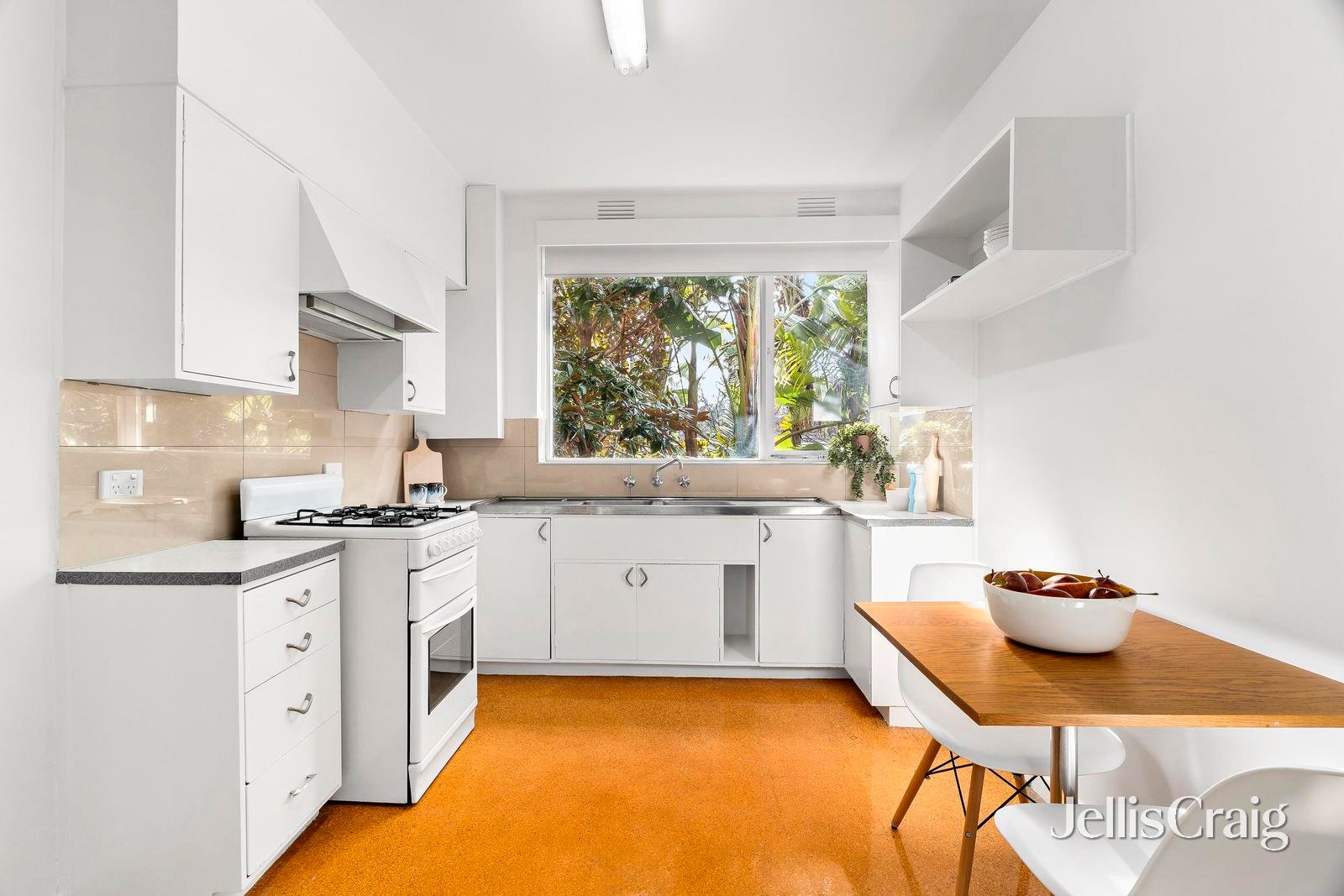 14/24 Acland Street, St&nbsp;Kilda image 4