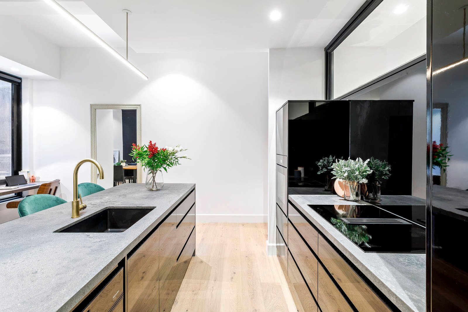 Property Gallery Thumbnail 3