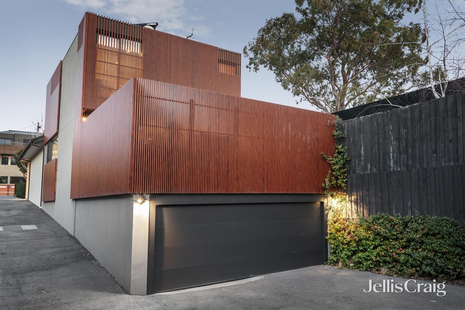 1/427 Tooronga Road, Hawthorn East image 7
