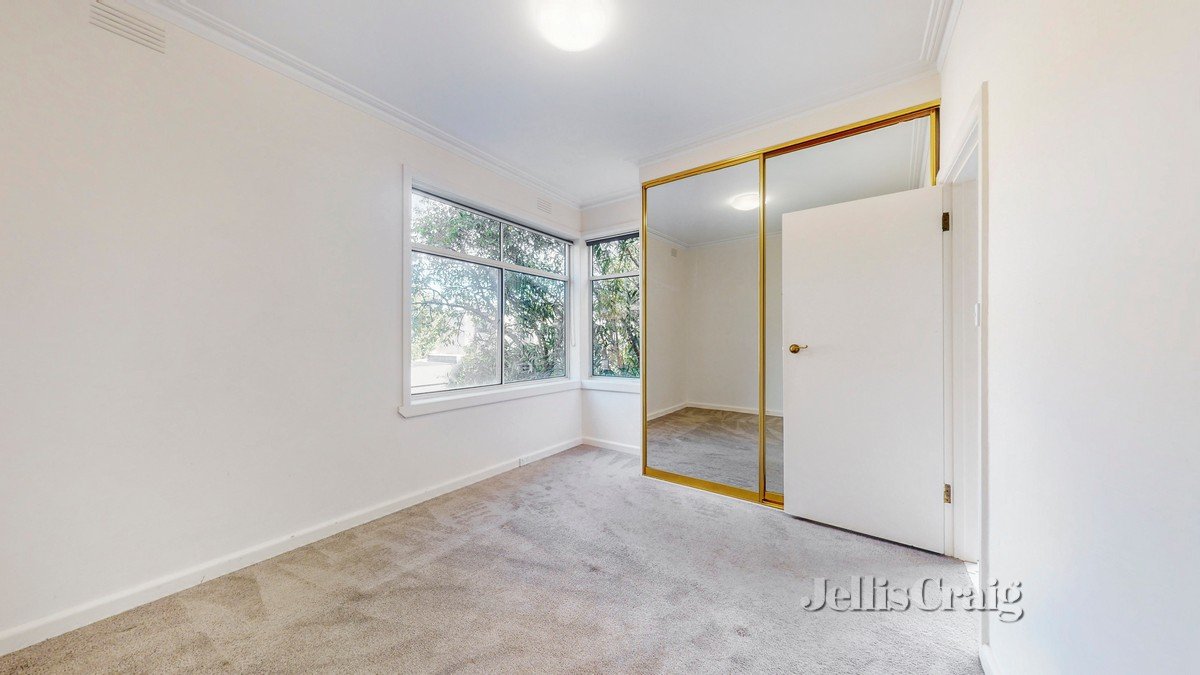 14/2a Burnie Street, Toorak image 3