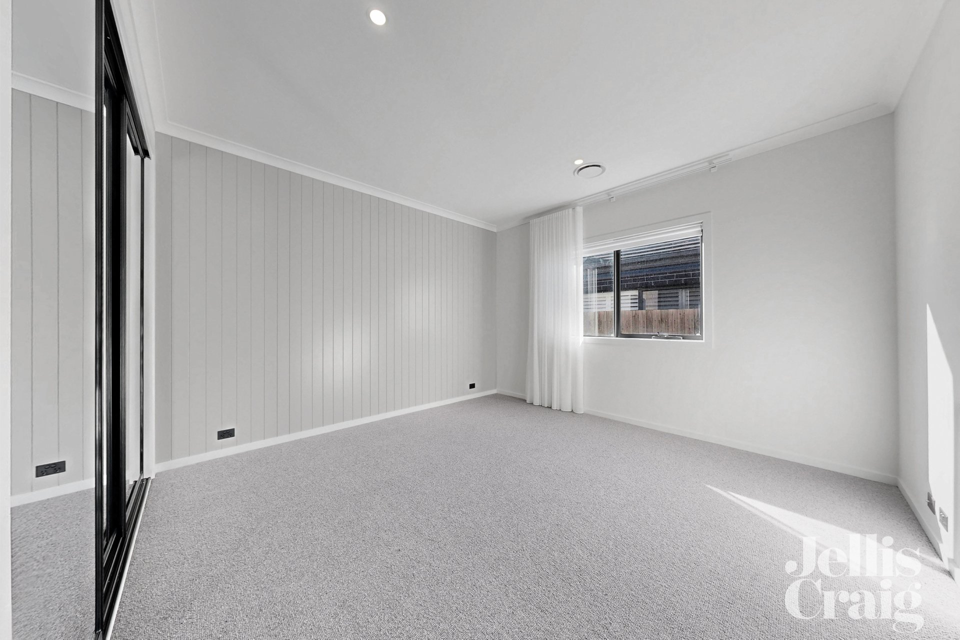 142A Halsey Road, Airport West image 9