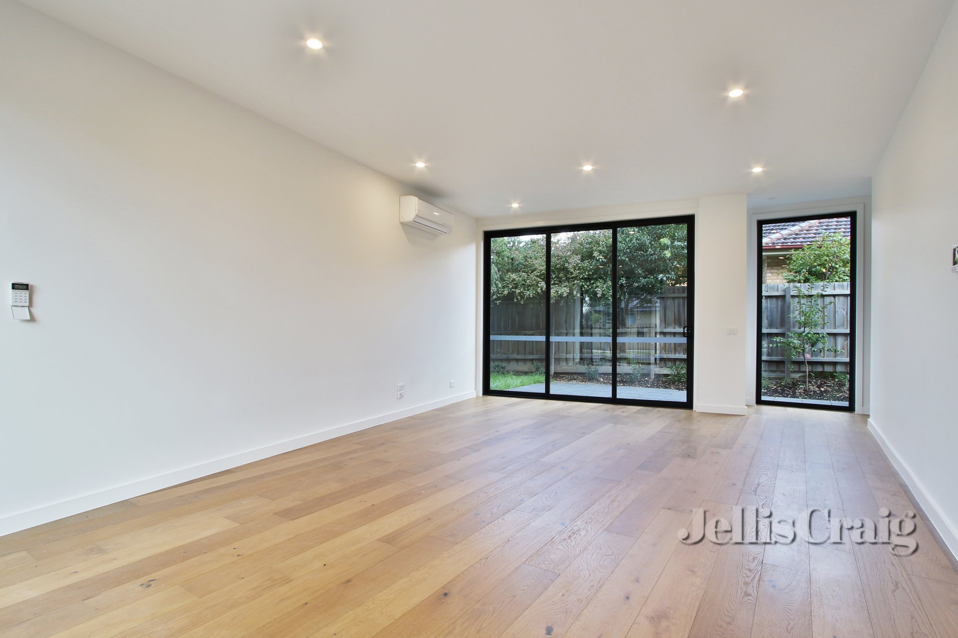 143 Brady Road, Bentleigh East image 4