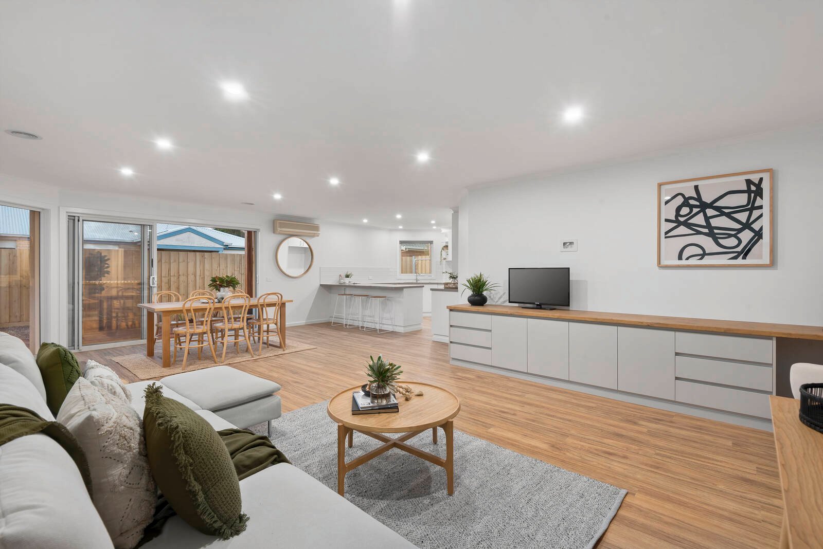 Property Gallery Thumbnail 2