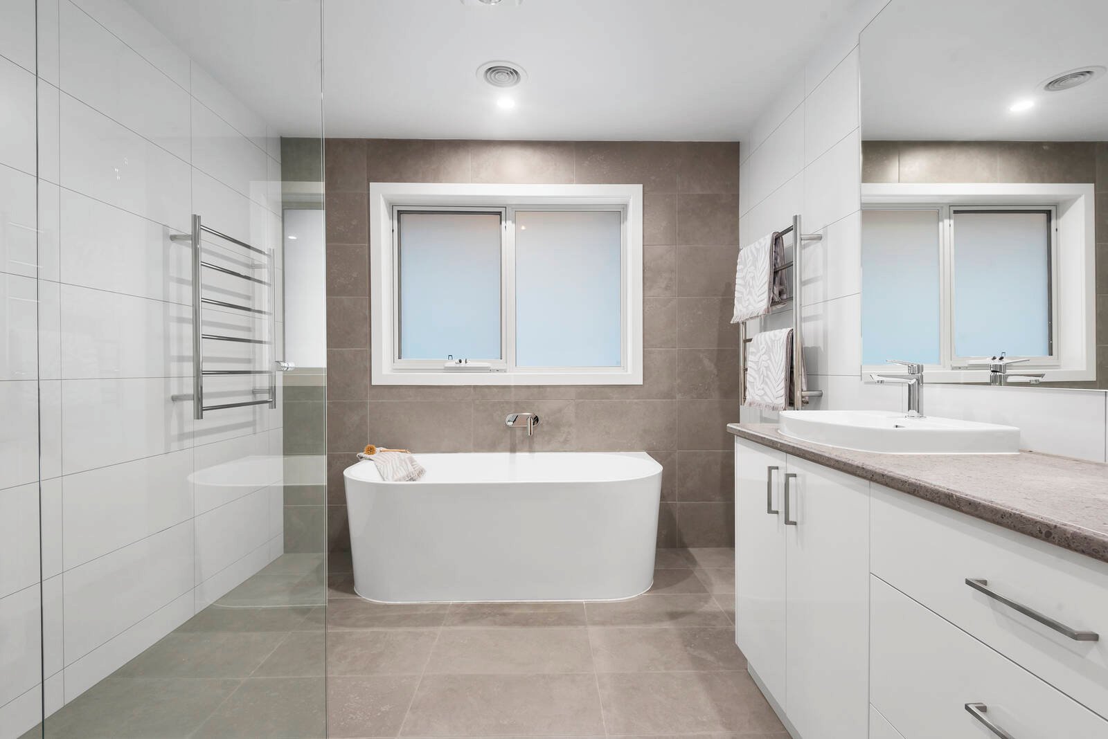 Property Gallery Thumbnail 11