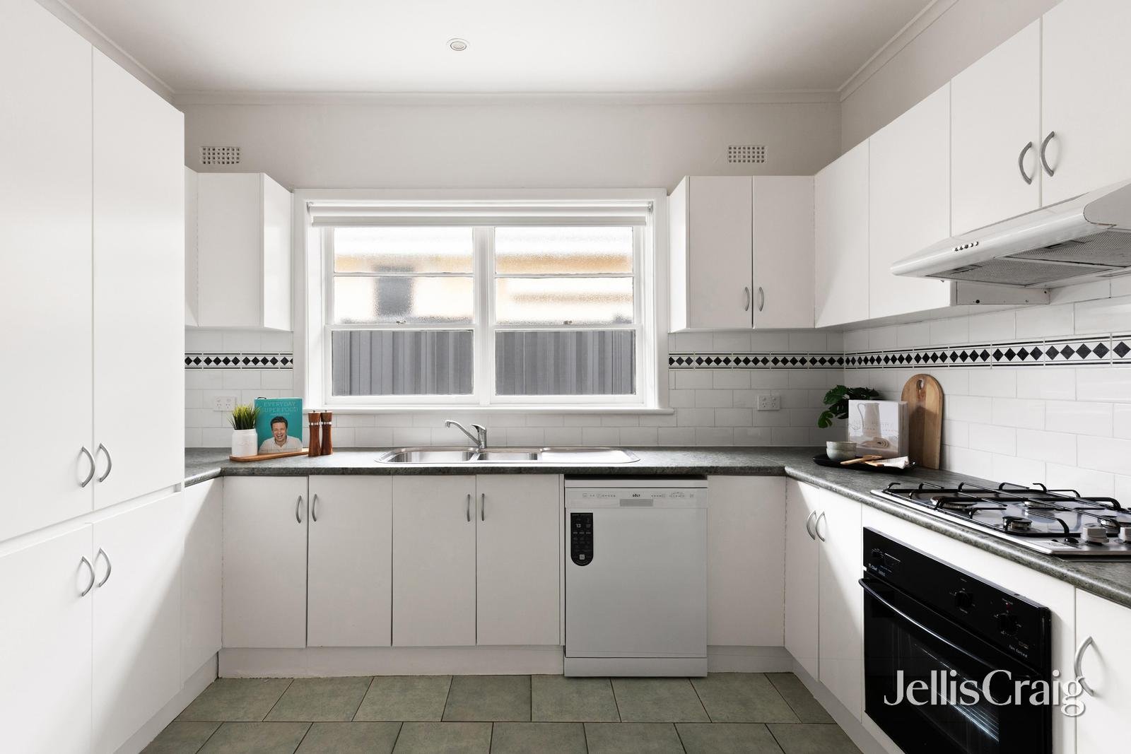 1/43 Marchant Avenue, Reservoir image 3