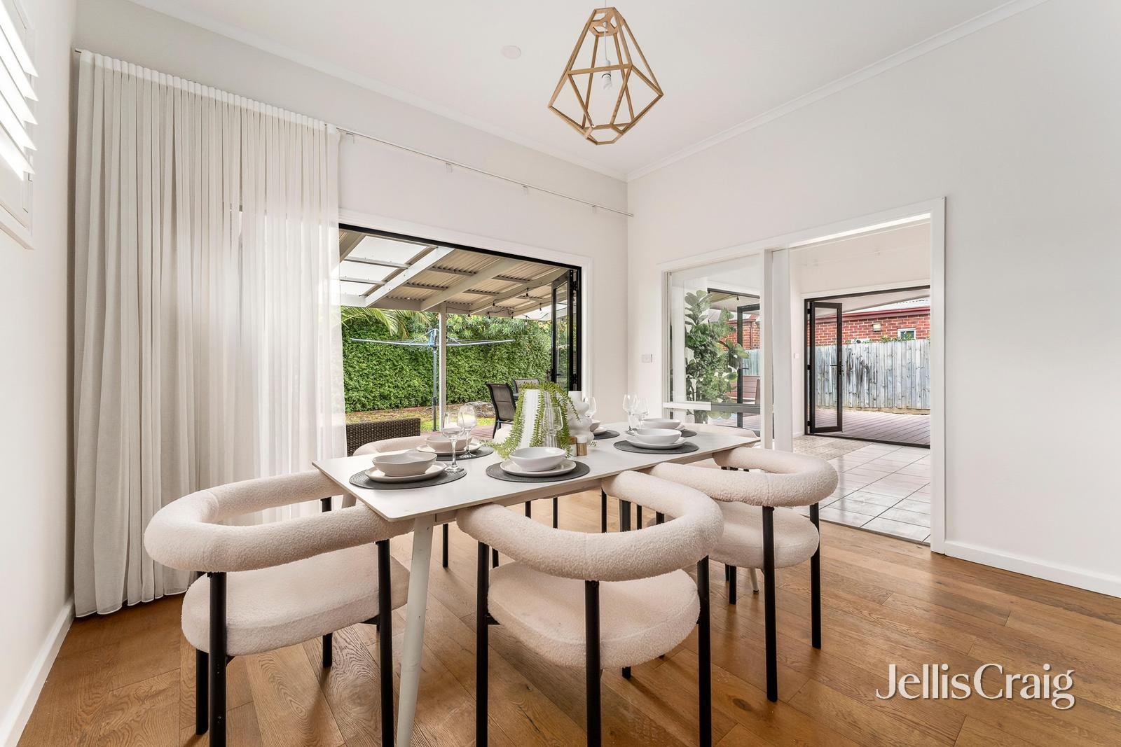 143 Melbourne Road, Williamstown image 3