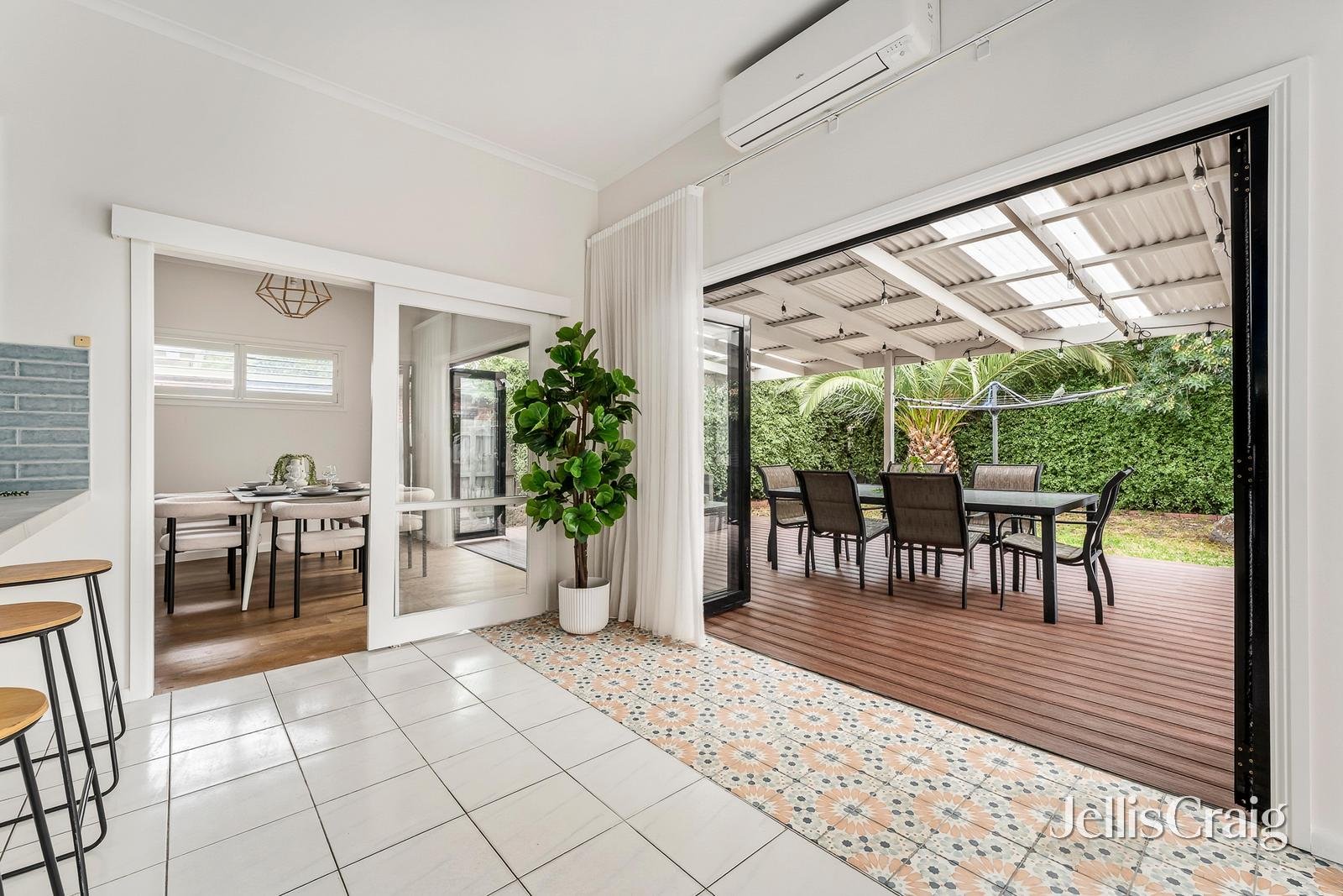 143 Melbourne Road, Williamstown image 4