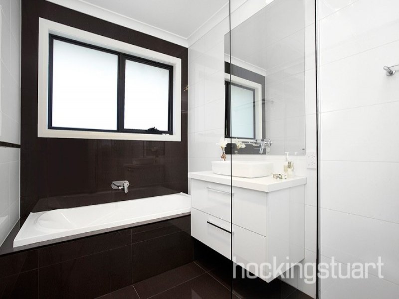 1/43 Monash Street, Box Hill South image 9