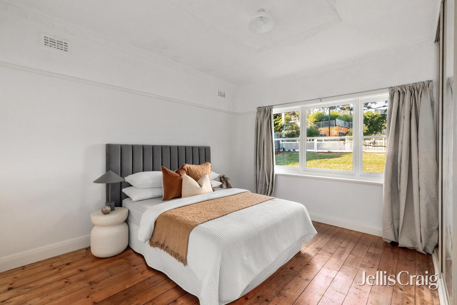 143 Old Para Court, Montmorency image 7