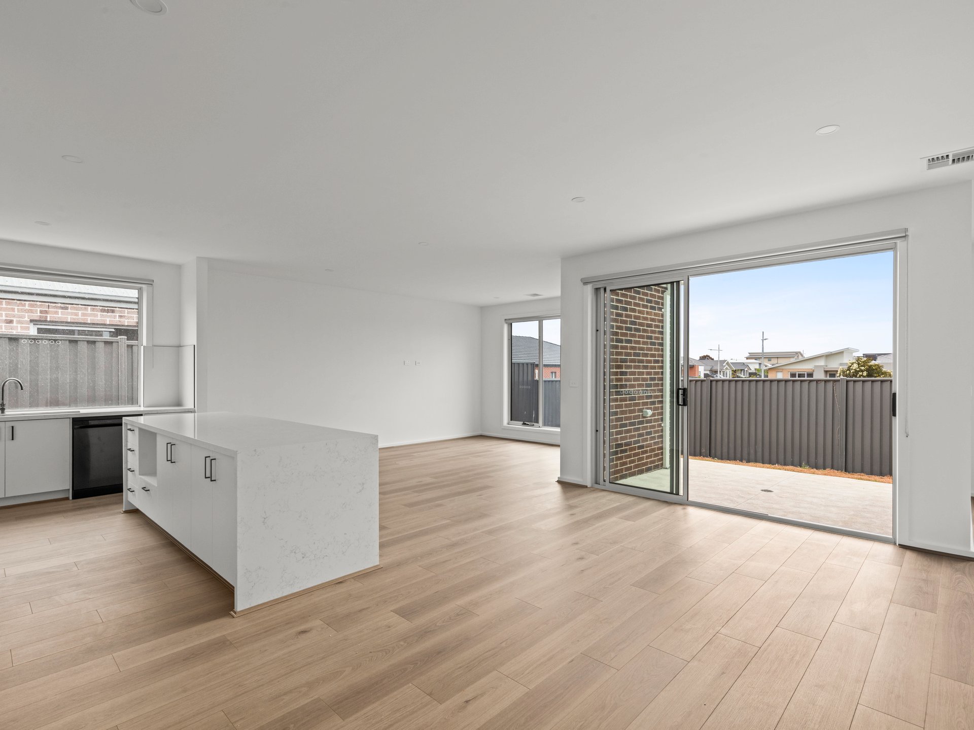 143 Thornton Avenue, St&nbsp;Leonards image 3