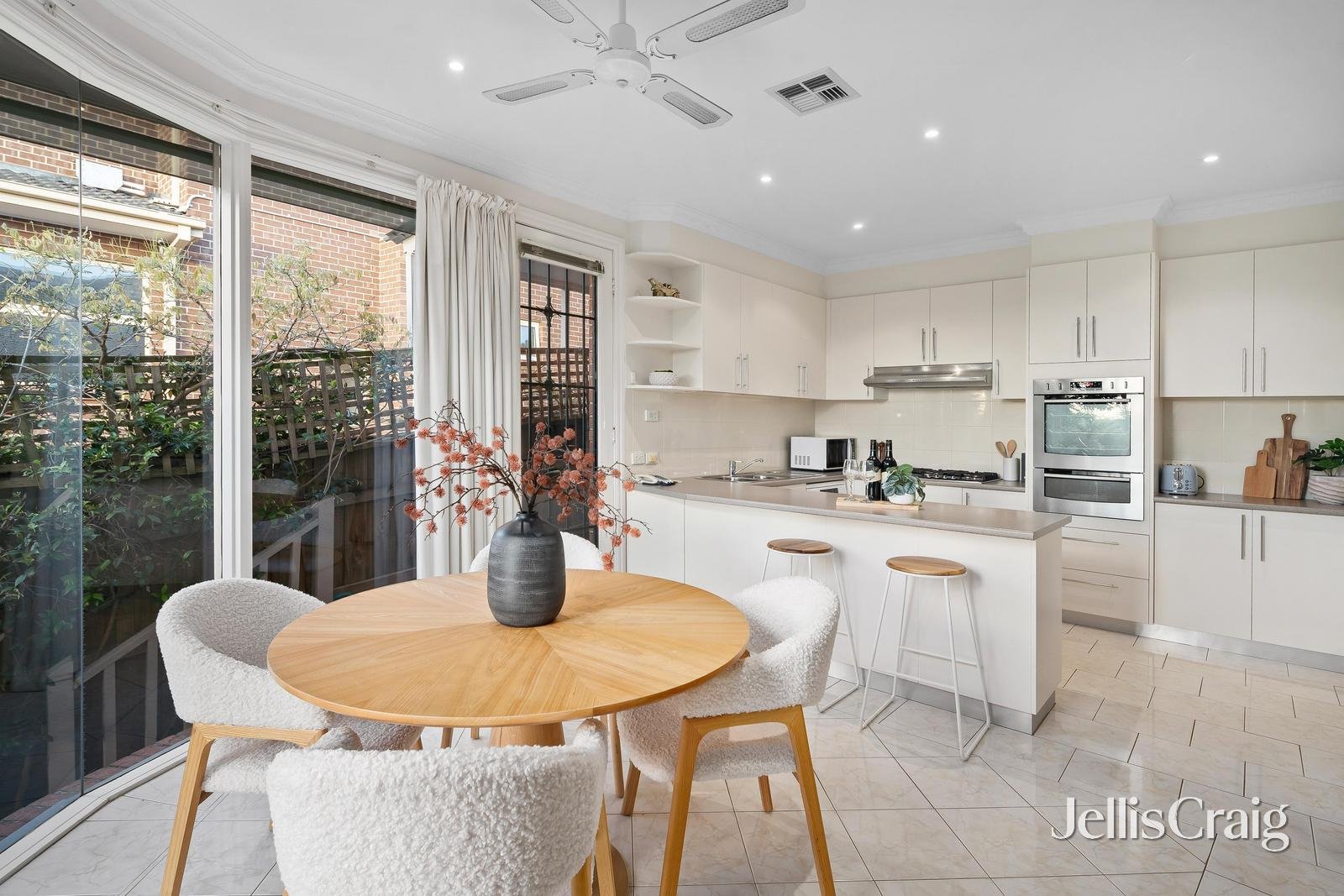 1/43 Yerrin Street, Balwyn image 6