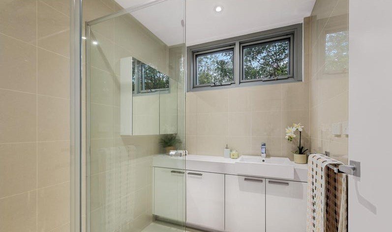 Property Gallery Thumbnail 7