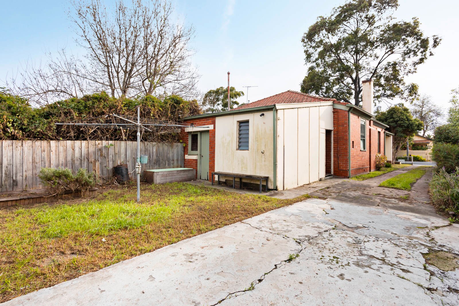 Property Gallery Thumbnail 3