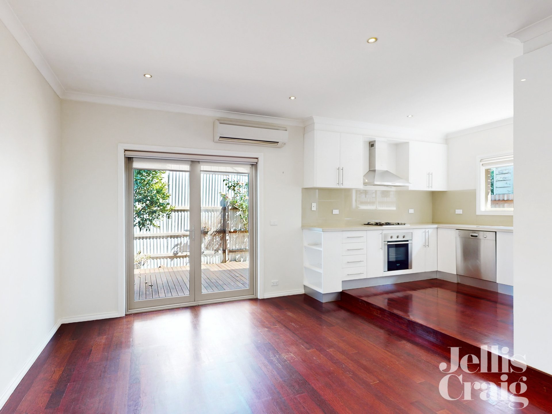 1/44 Creswick Street, Footscray image 4