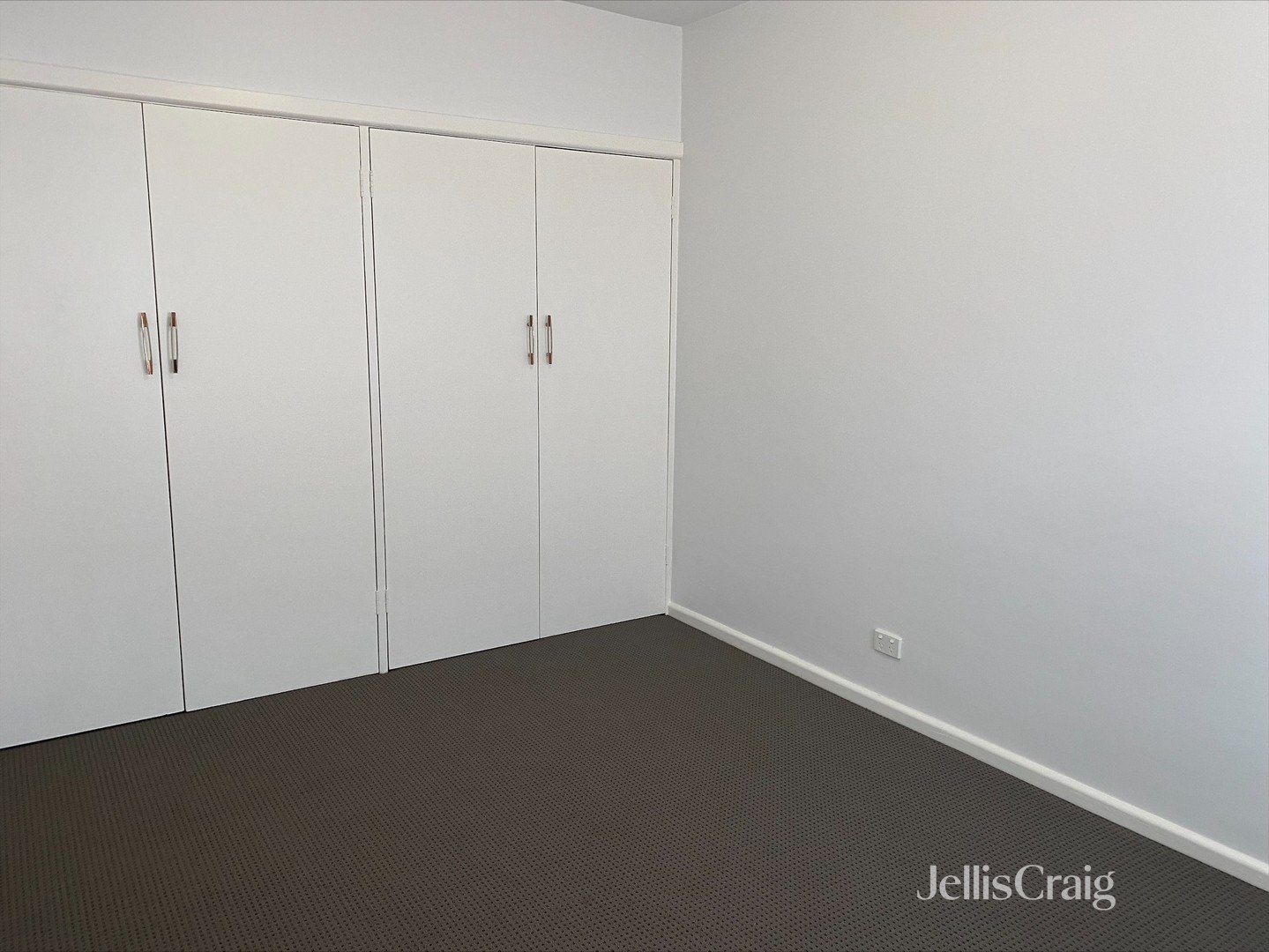 1/44 Dundas Street, Thornbury image 3