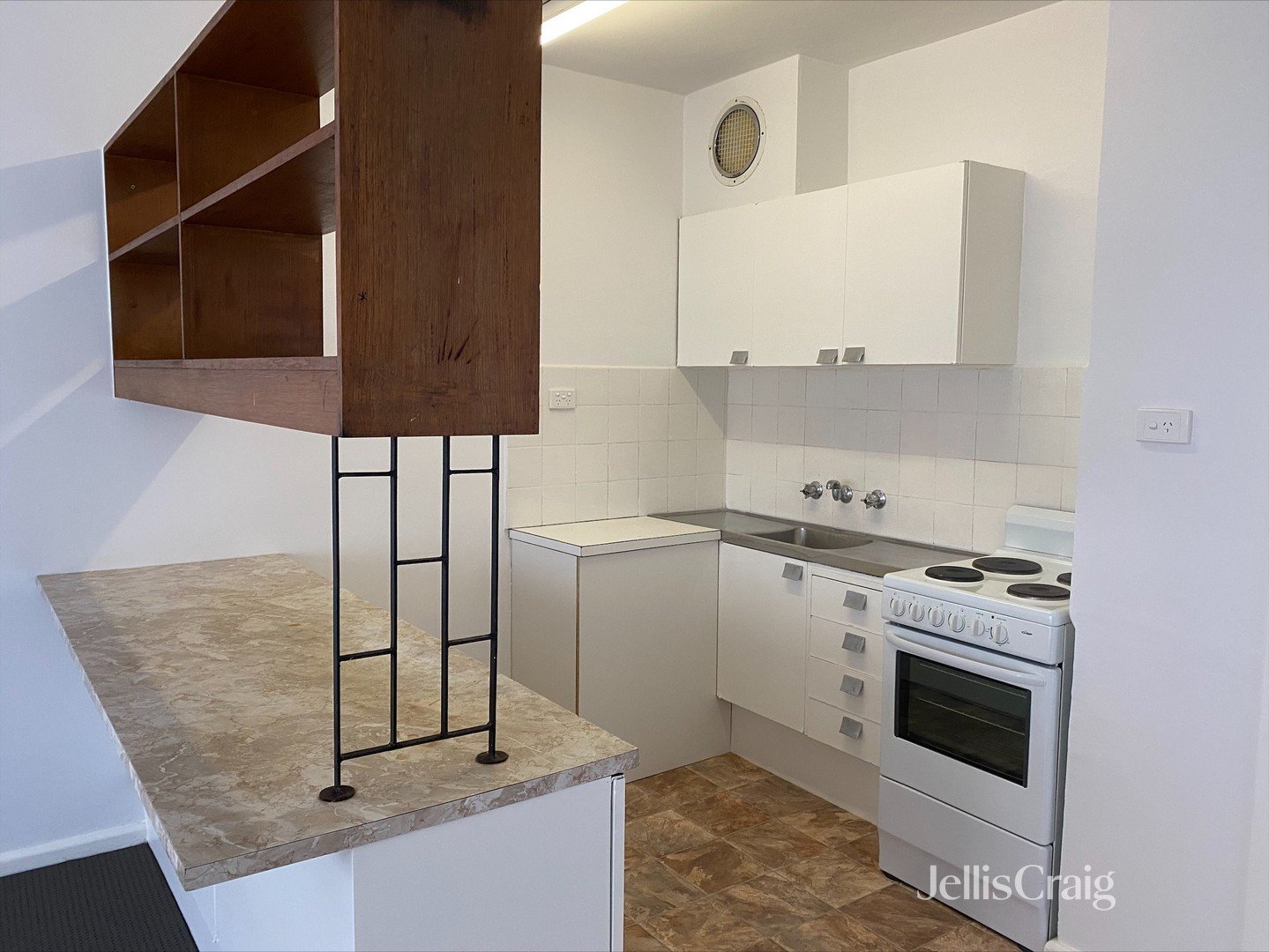 1/44 Dundas Street, Thornbury image 1