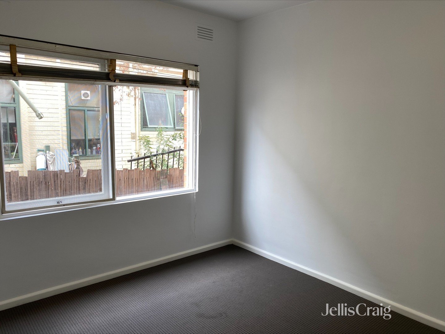 1/44 Dundas Street, Thornbury image 5