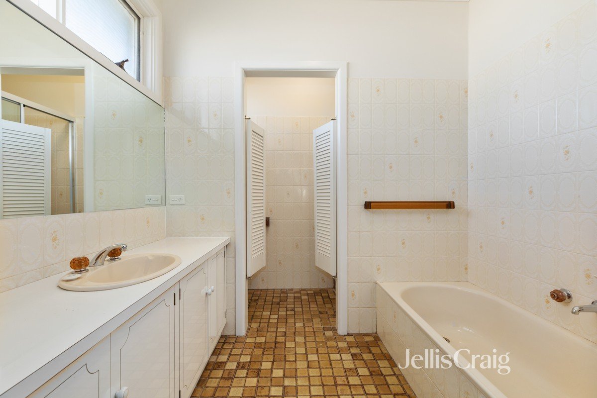 144 Head Street, Brighton image 13