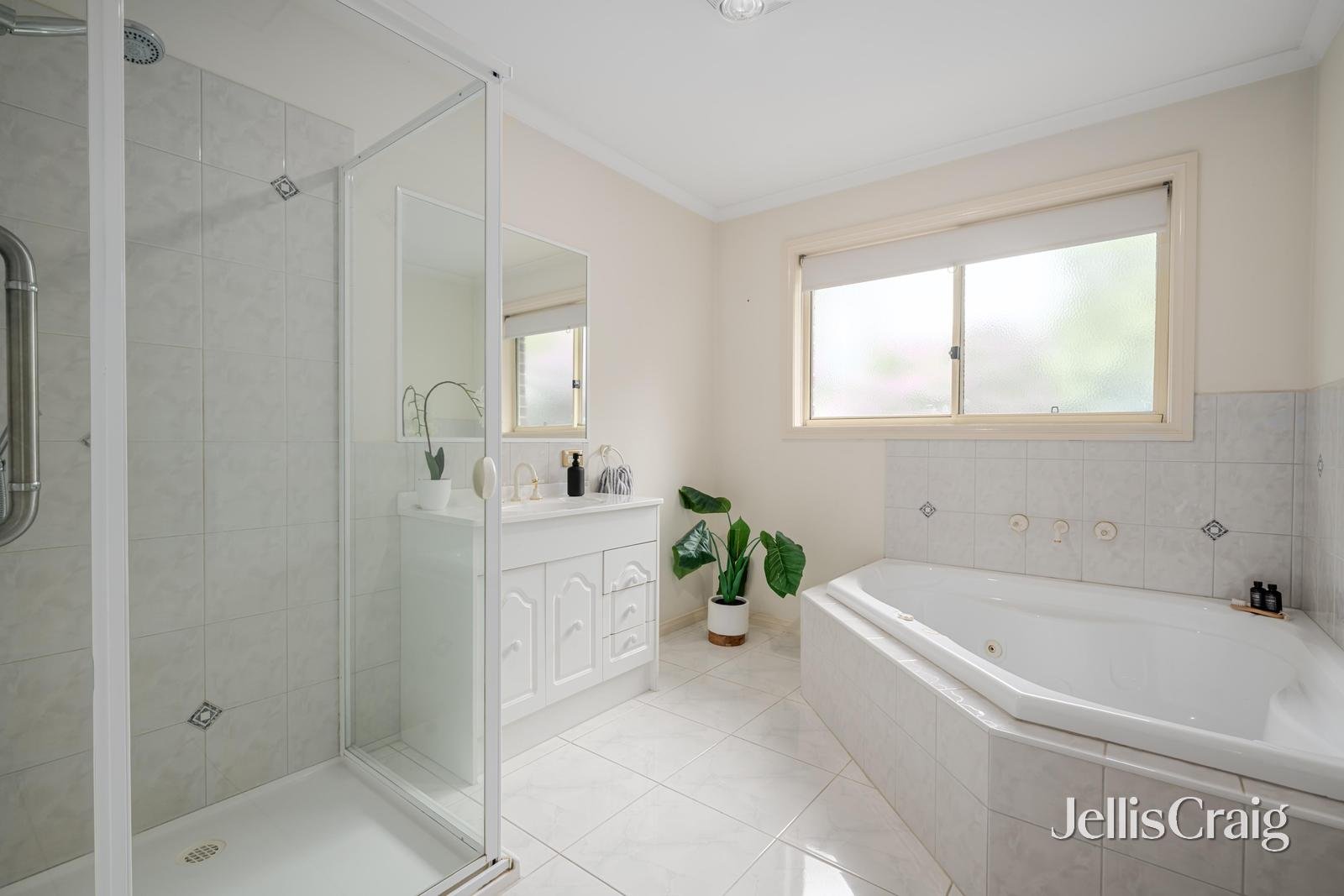 1/44 Irving Street, Mount Waverley image 10