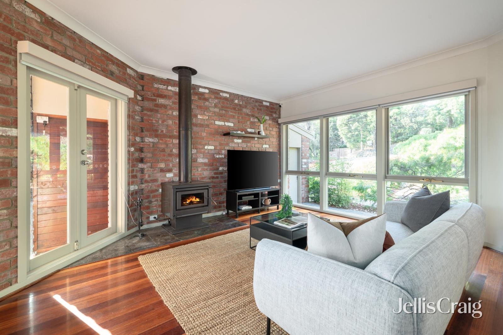 144 Pitt Street, Eltham image 3