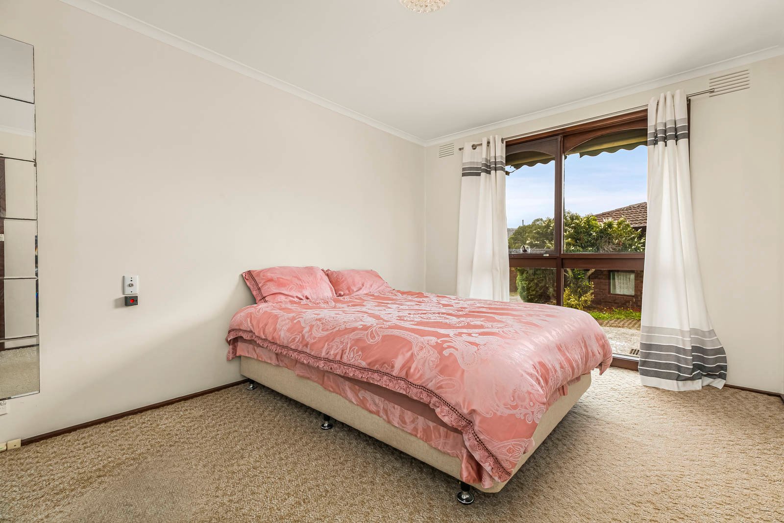 Property Gallery Thumbnail 4