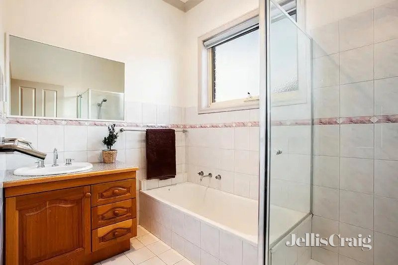 1/44 Station Road, Rosanna image 6
