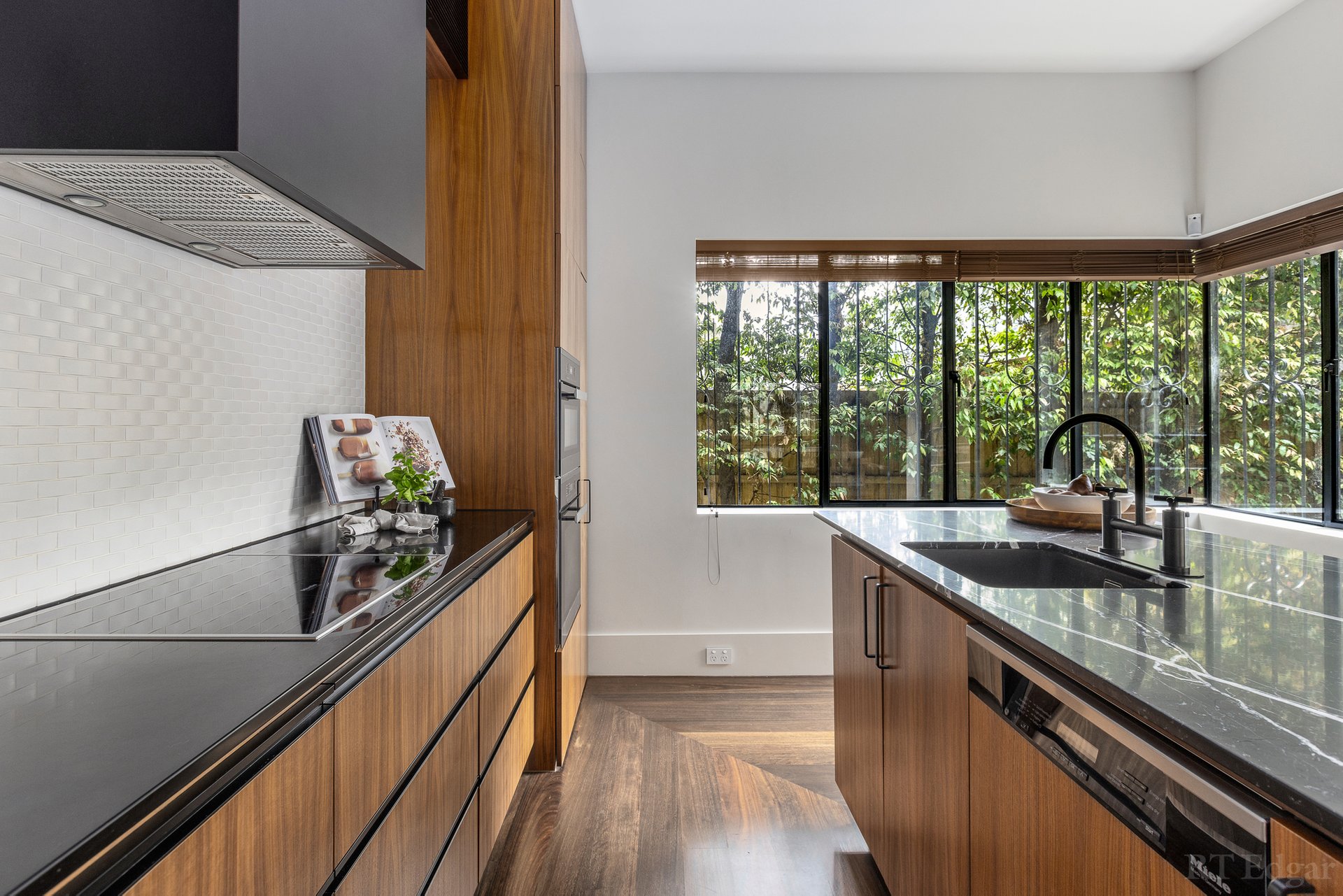 Property Gallery Thumbnail 7