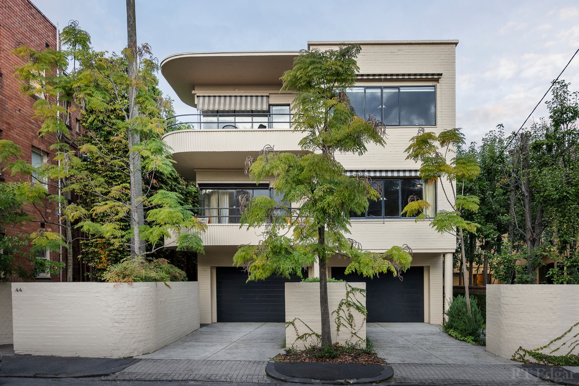 Property Gallery Thumbnail 13