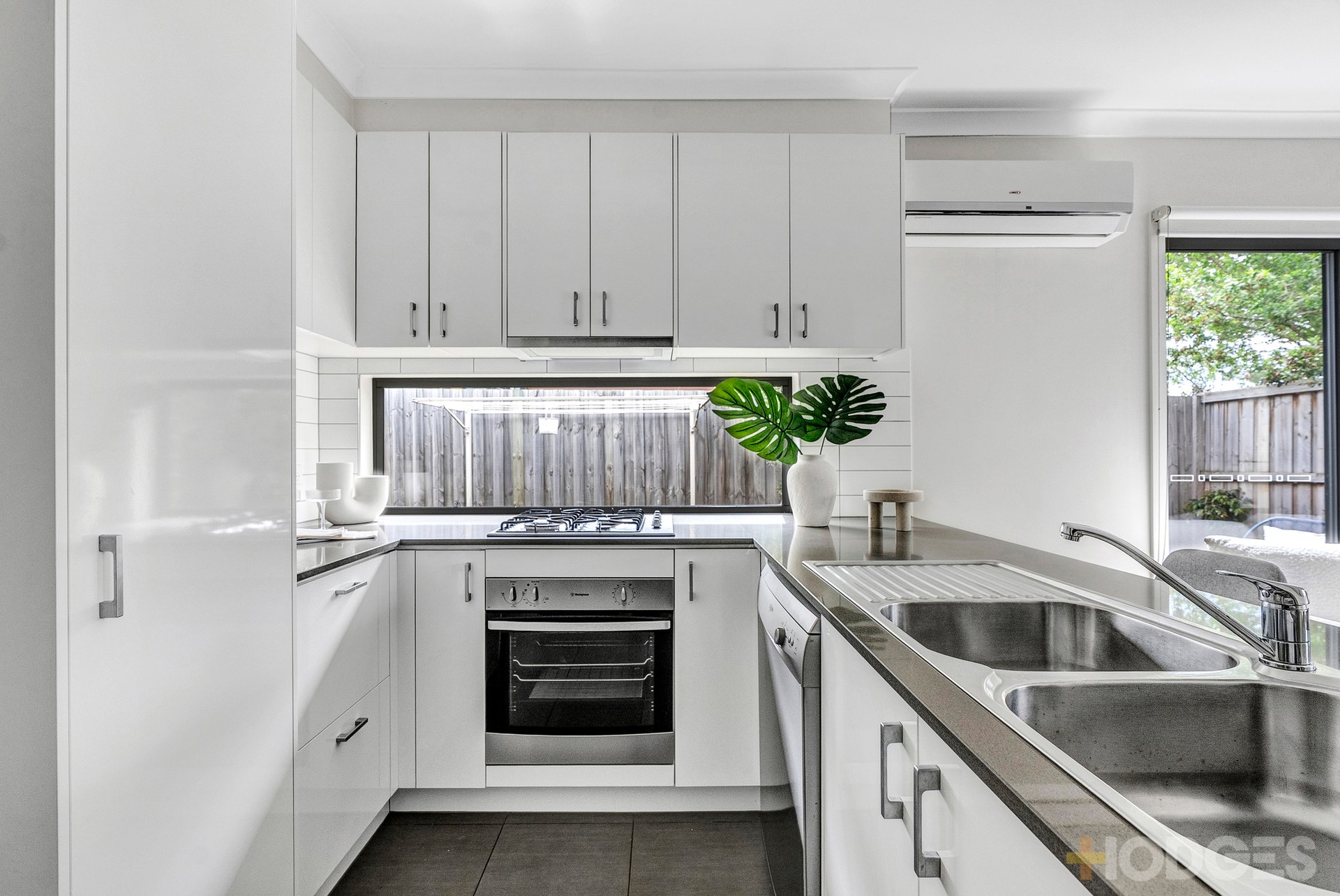 1 / 44 William Road Carrum Downs