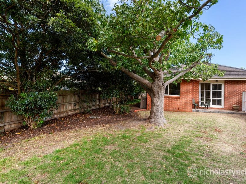 Property Gallery Thumbnail 11