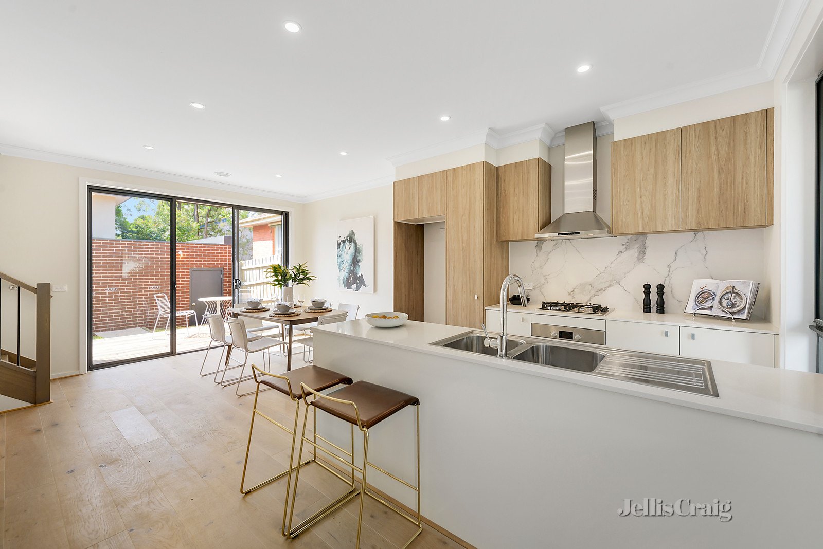 1/443 Waverley Road, Mount Waverley image 3