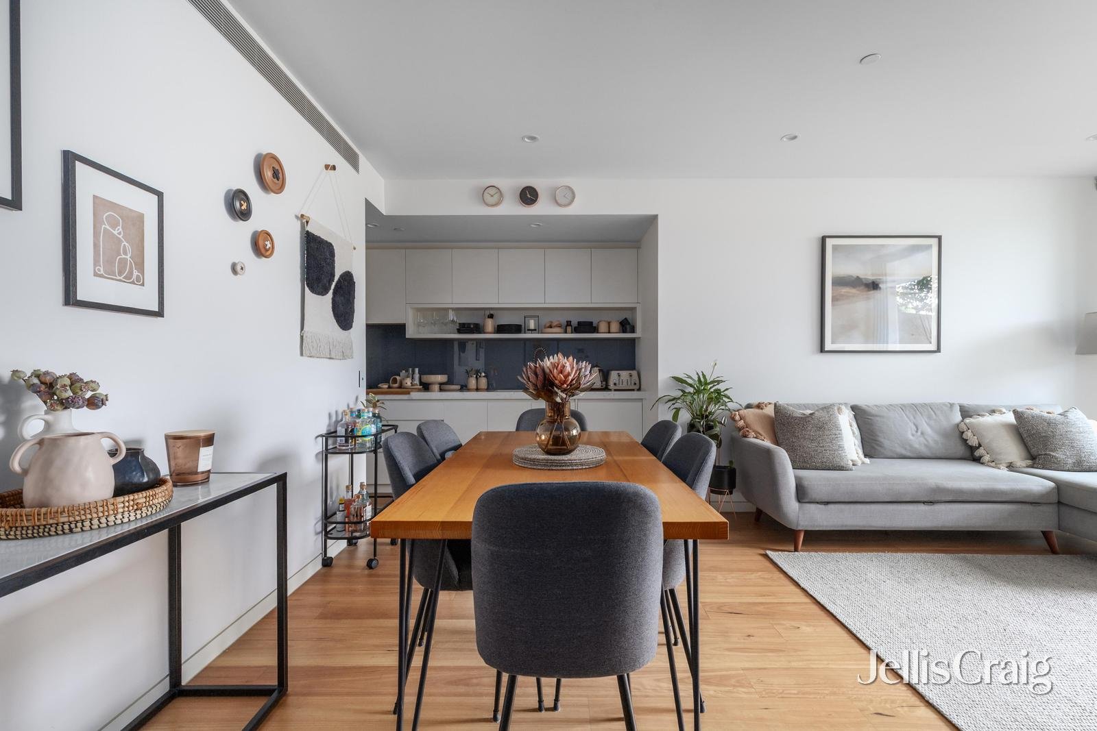 1/444 Glenferrie Road, Kooyong image 2