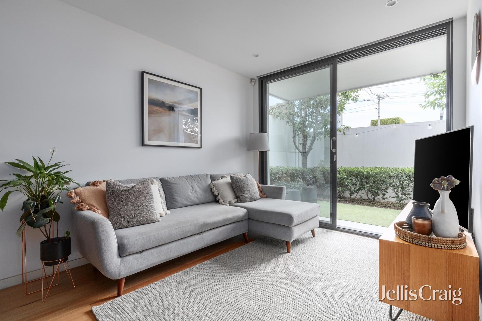 1/444 Glenferrie Road, Kooyong image 4
