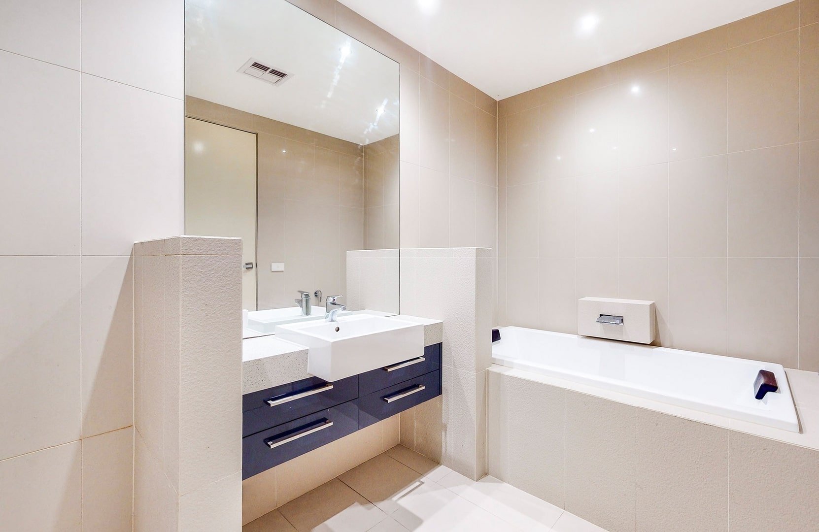 144A Weatherall Road, Cheltenham image 9