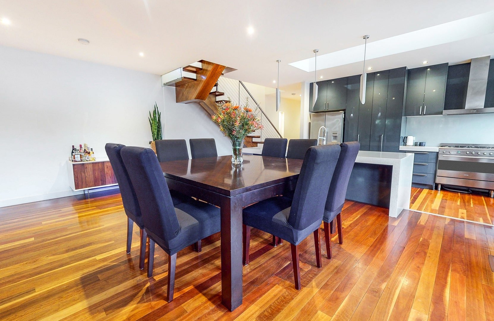 144A Weatherall Road, Cheltenham image 5