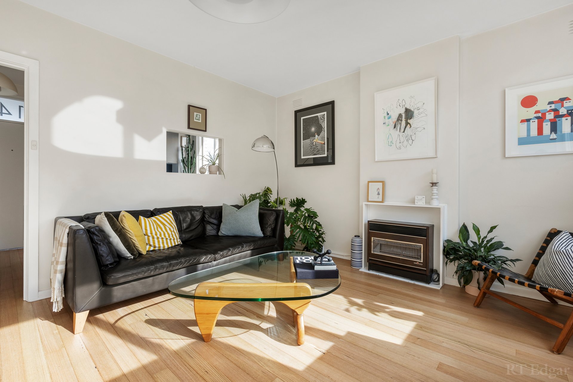 Property Gallery Thumbnail 3