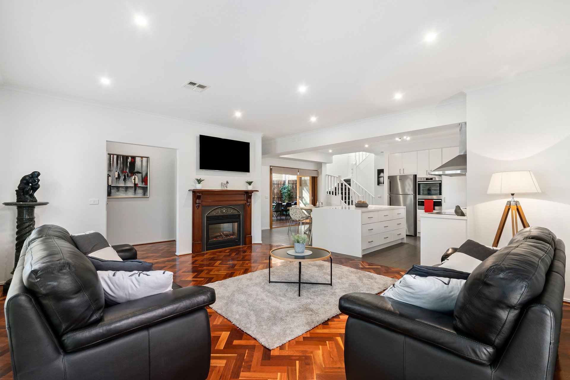 Property Gallery Thumbnail 3
