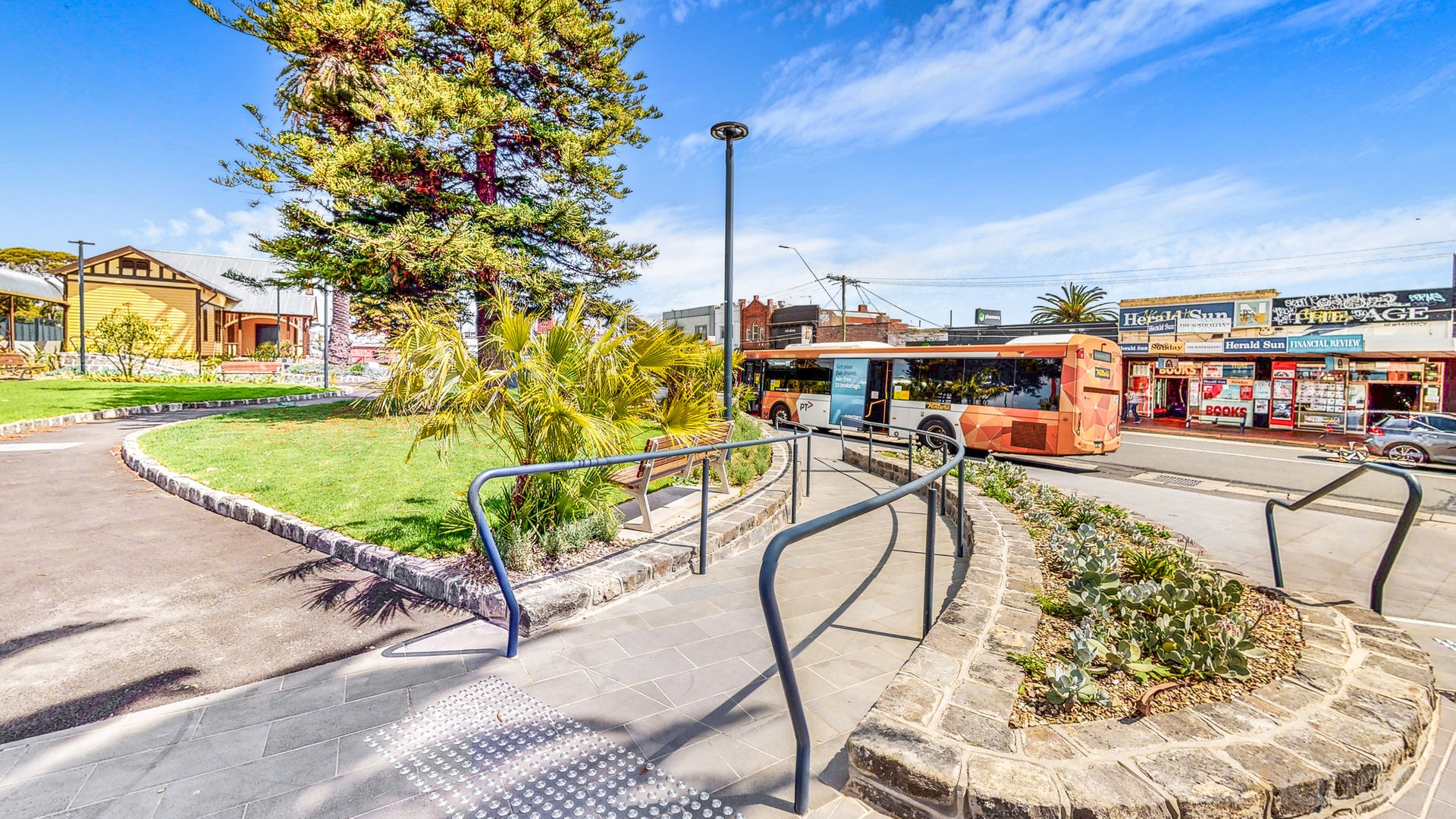 14 / 5 Station Street Mentone