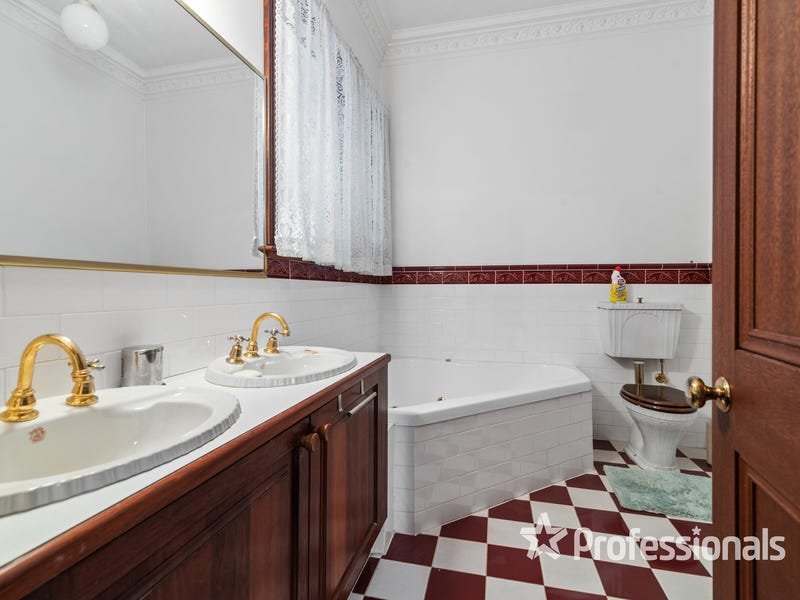 145 Swansea Road, Montrose image 14