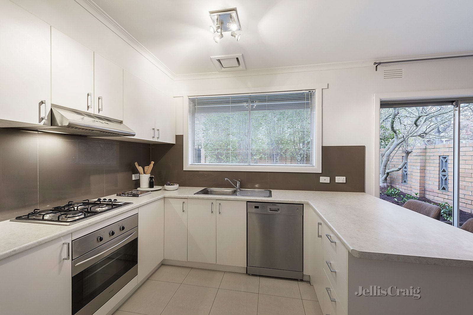 1/45 Thanet Street, Malvern image 4