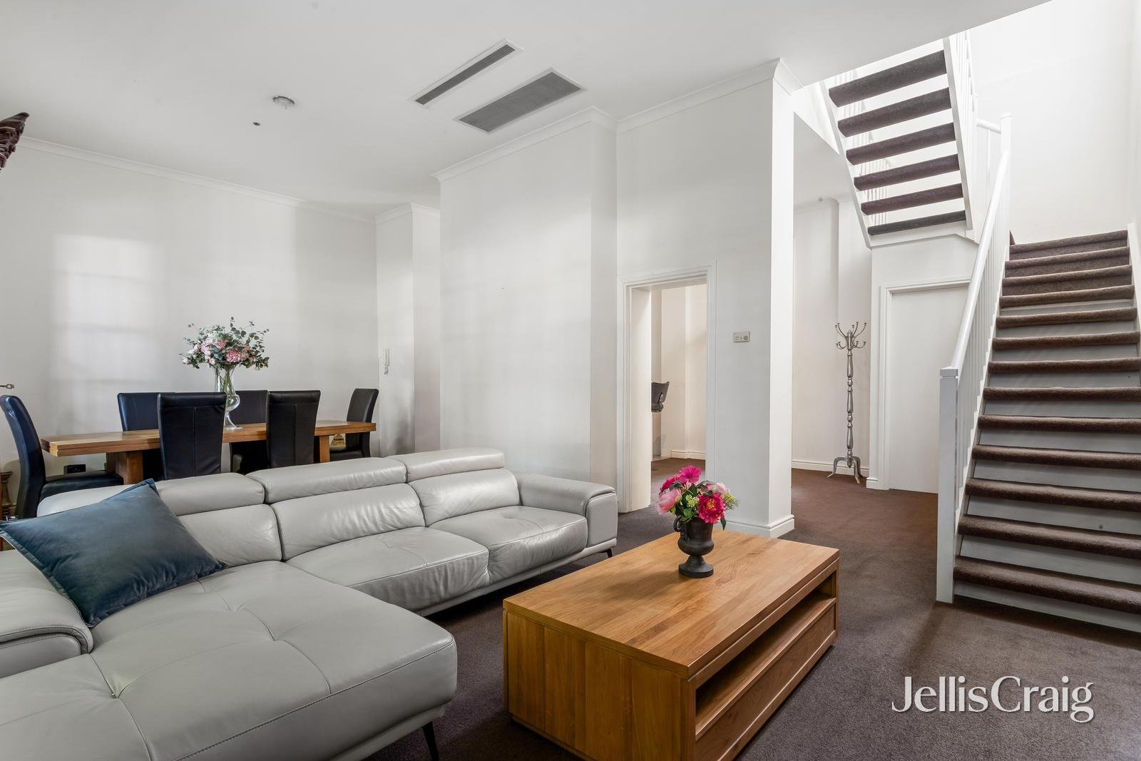 145 Wiltshire Drive, Kew image 1