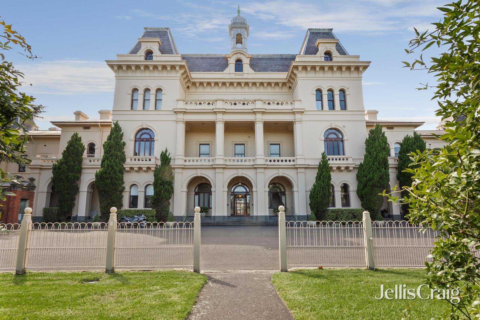 145 Wiltshire Drive, Kew image 7