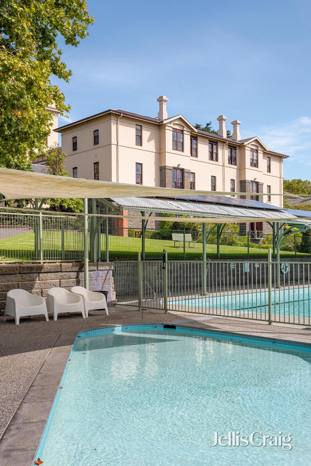 145 Wiltshire Drive, Kew image 9