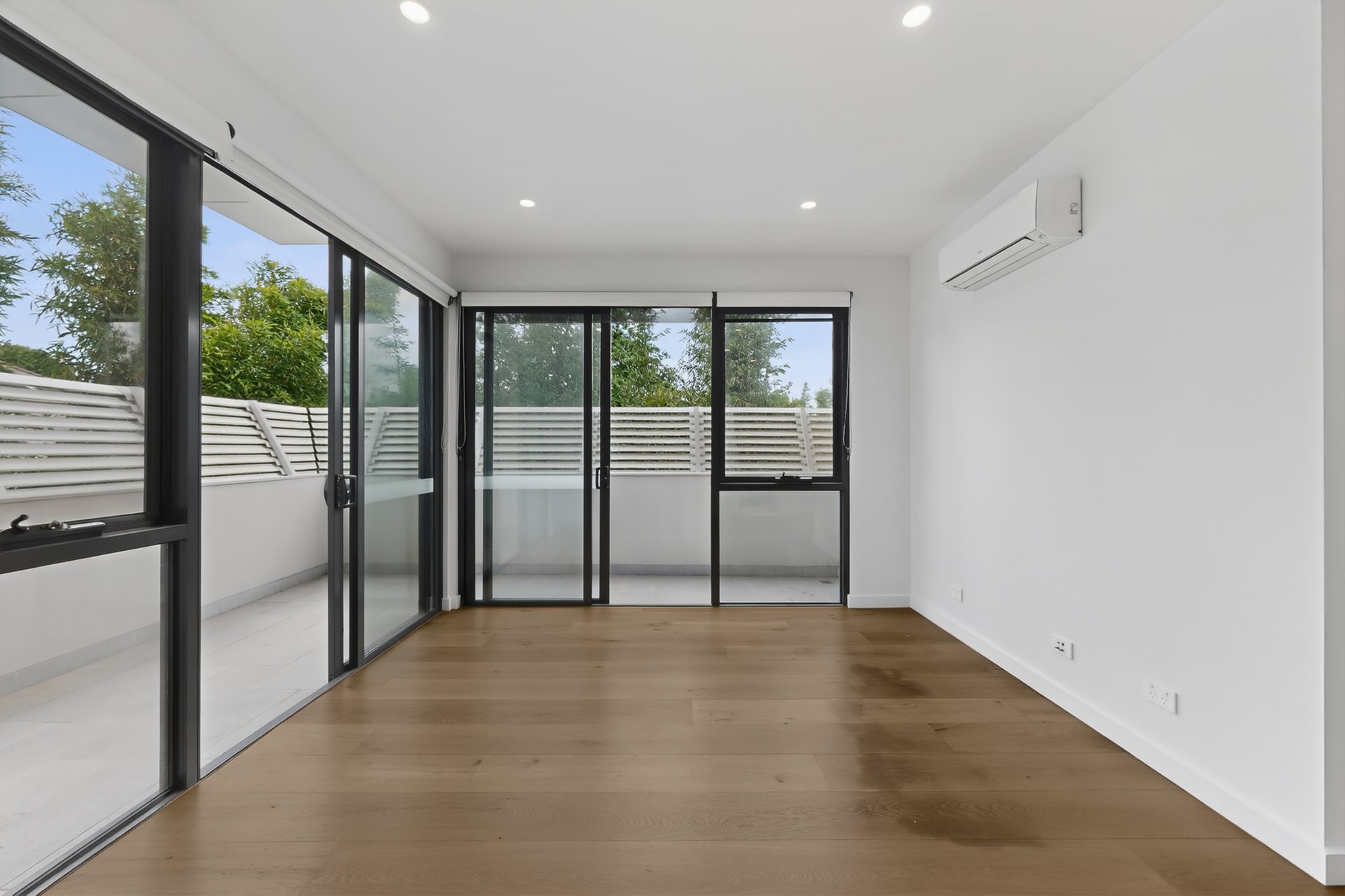 14/52 Seymour Grove, Camberwell image 3